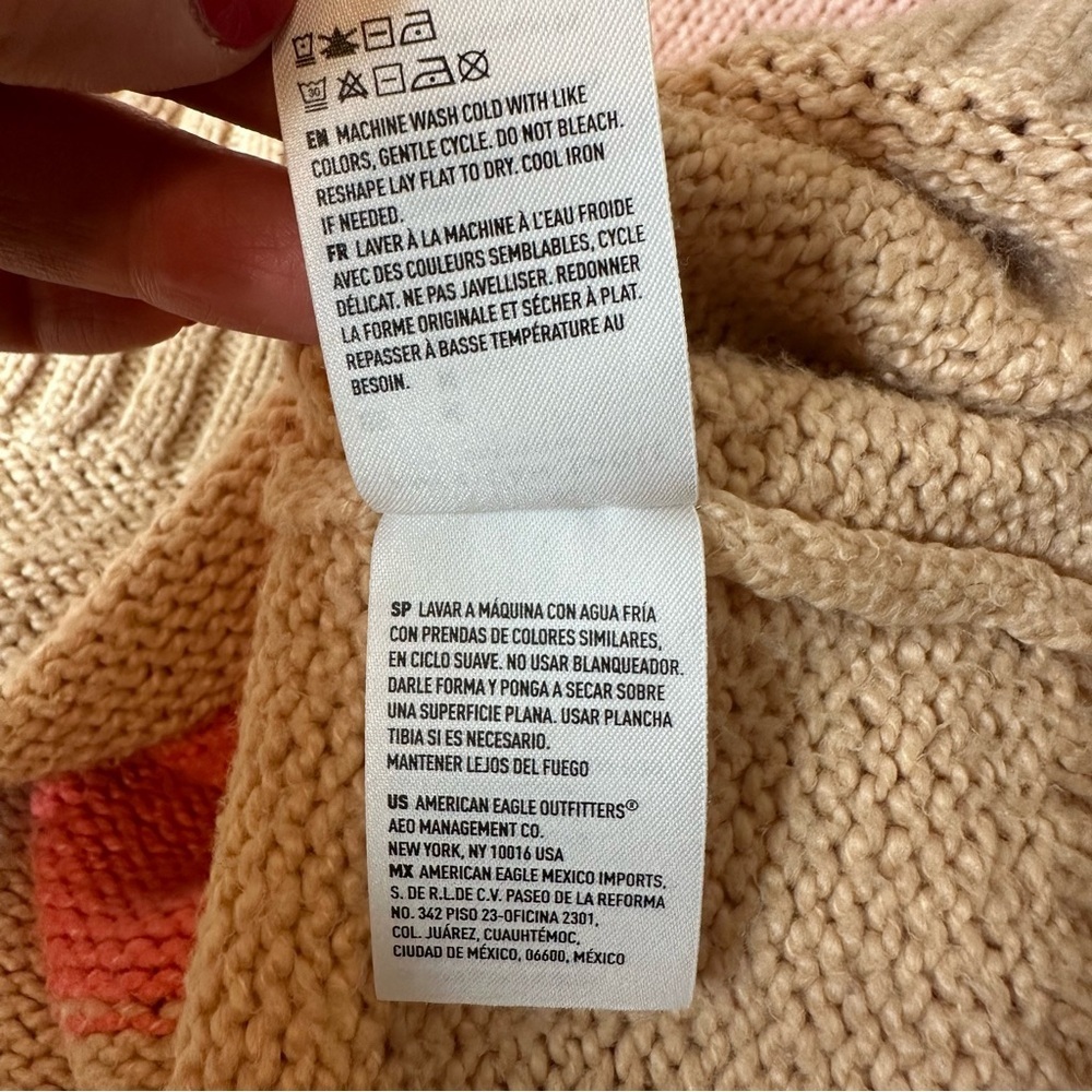 American Eagle AE Women’s Pink Beige Striped Sweater Size Medium M - Picture 8 of 9